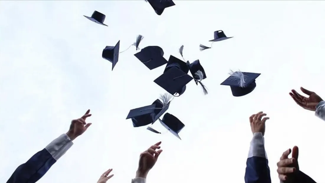 Üniversitelerde eğitim süresi hangi bölümlerde kısalacak?