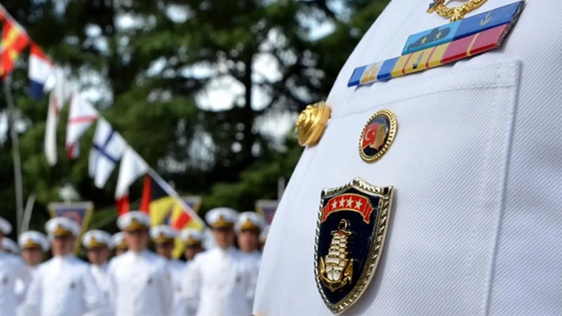 103 Amiral Karaya Oturdu
