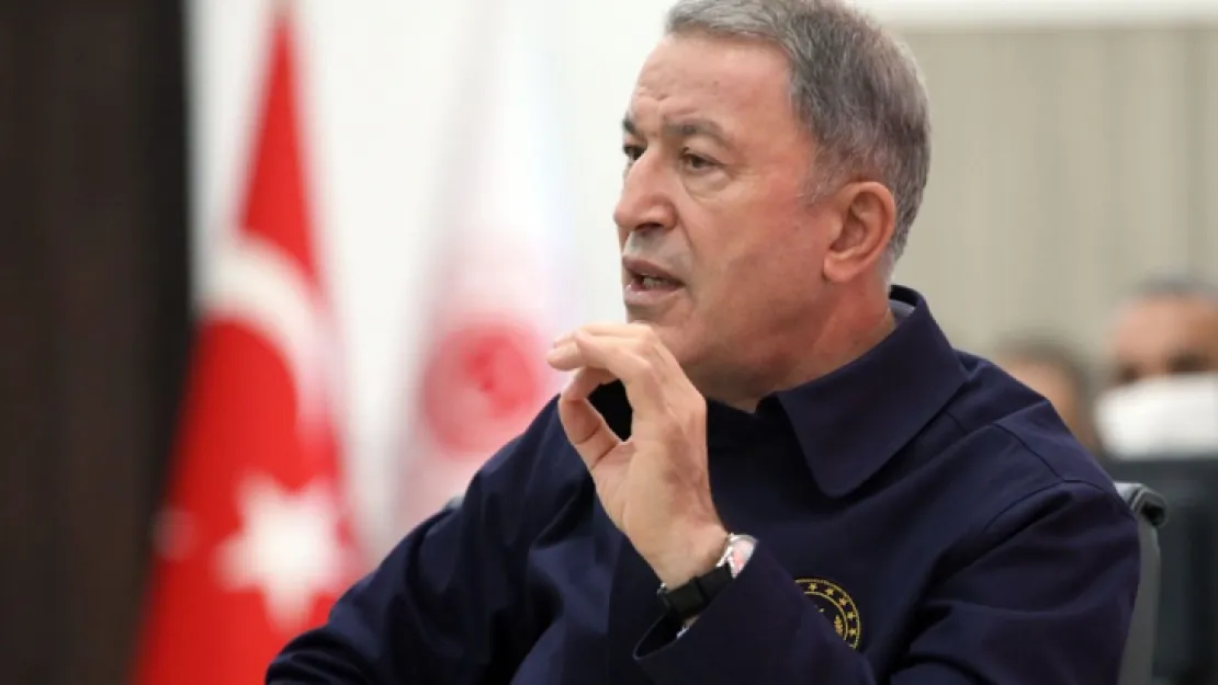 Bakan Akar, İngiliz mevkidaşıyla görüştü