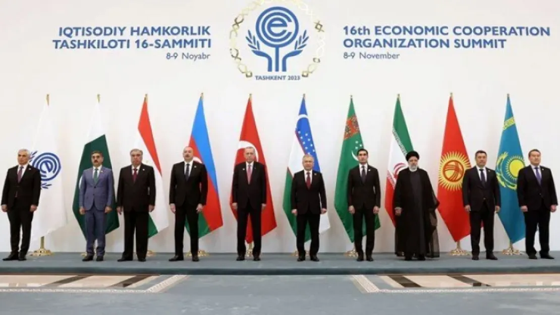 Cumhurbaşkanı Erdoğan, Ekonomik İşbirliği Teşkilatı 16'ncı Zirvesi'ne katıldı