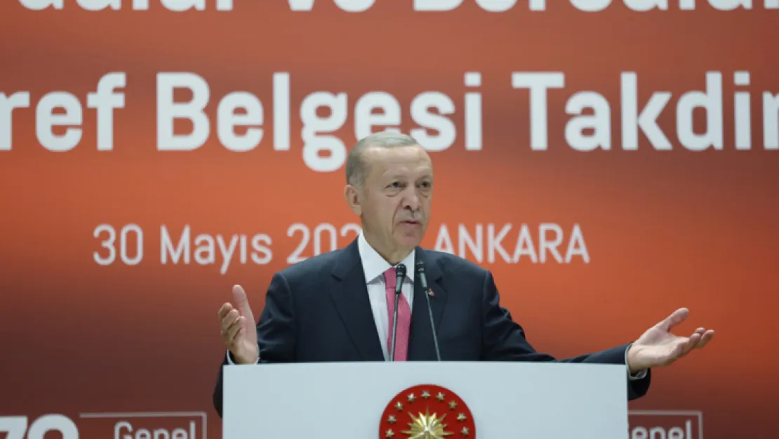 Cumhurbaşkanı Erdoğan: Millet kumar masasına tekmeyi vurdu