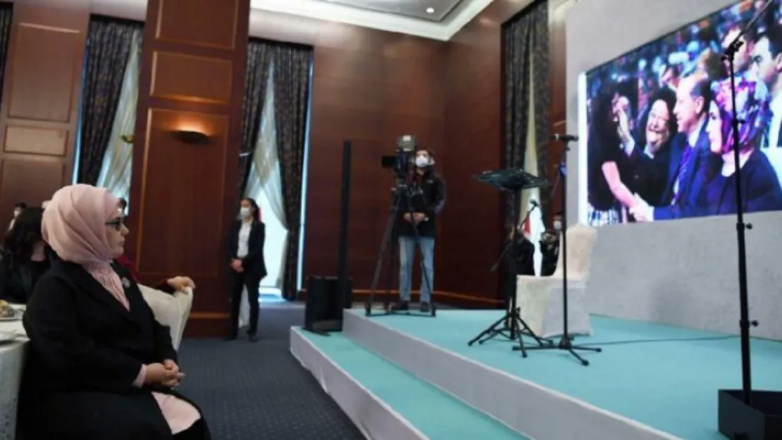 Emine Erdoğan gözyaşlarını tutamadı