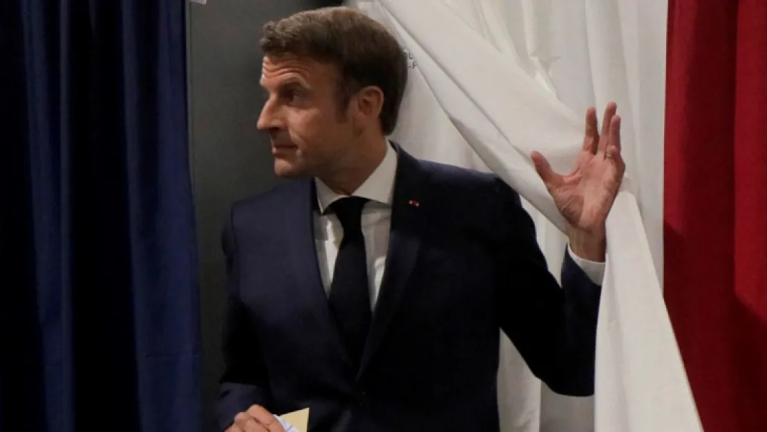 Fransa'da seçim: Macron Ulusal Meclis'te salt çoğunluğu sağlayamadı