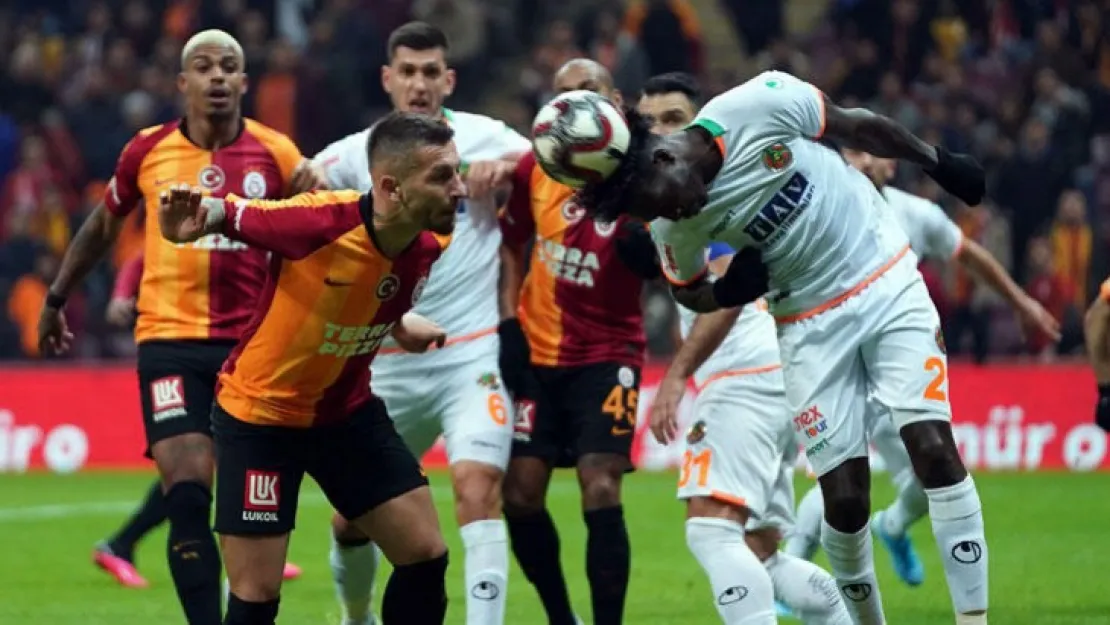 Galatasaray Alanyaspor karşısında