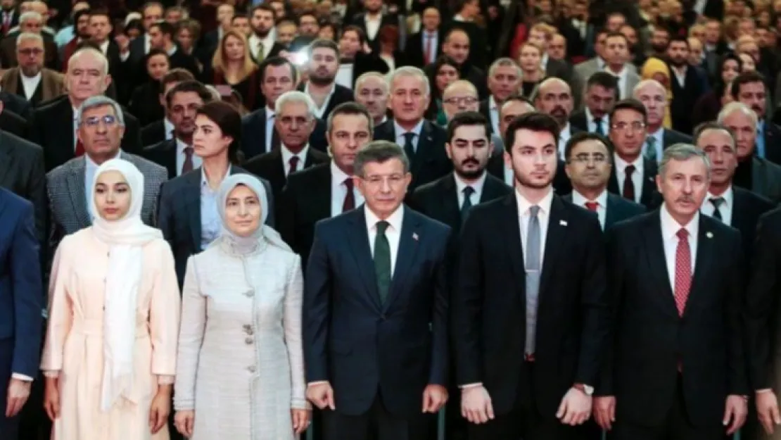 Gelecek Partisi'nde toplu istifa