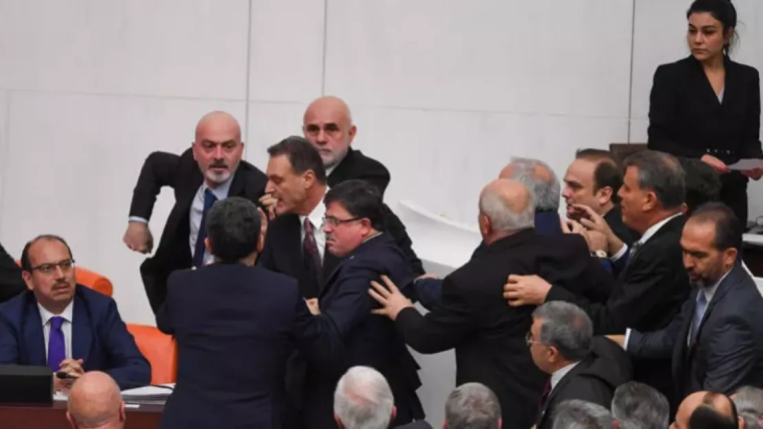 Fahrettin Yokuş ve Ömer Faruk Gergerlioğlu'na kınama cezası