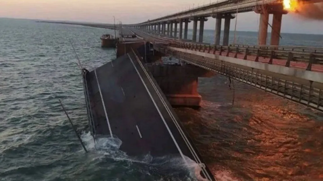 Kırım Köprüsü'ne bombalı saldırı