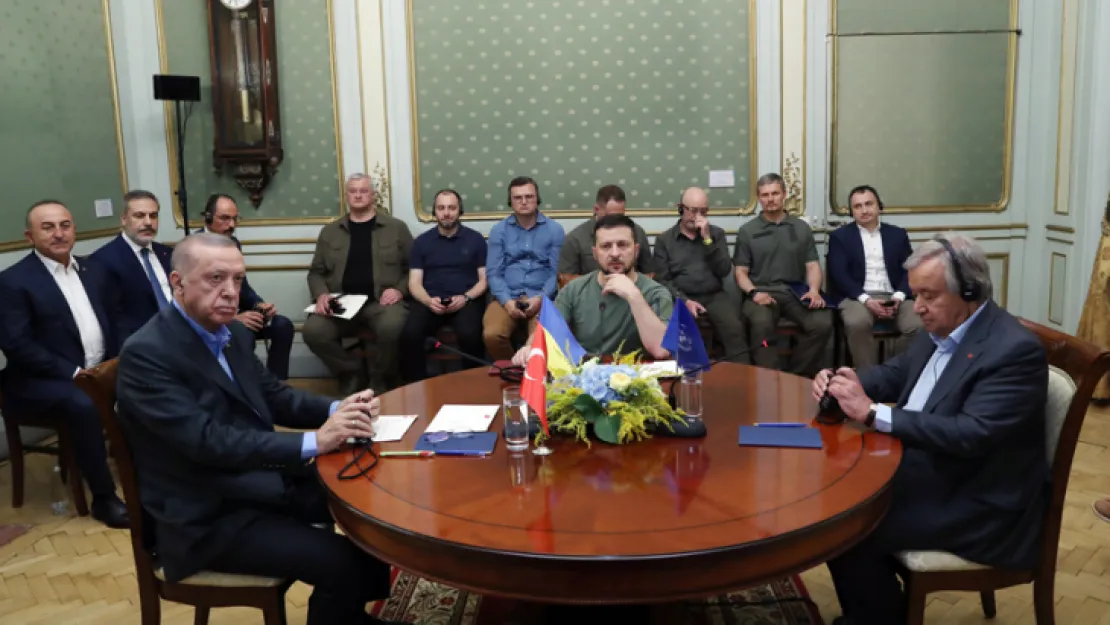 Lviv'de üçlü zirve