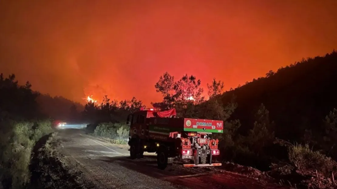 Marmaris'deki yangın büyüyor! Bakanlar bölgeye gitti