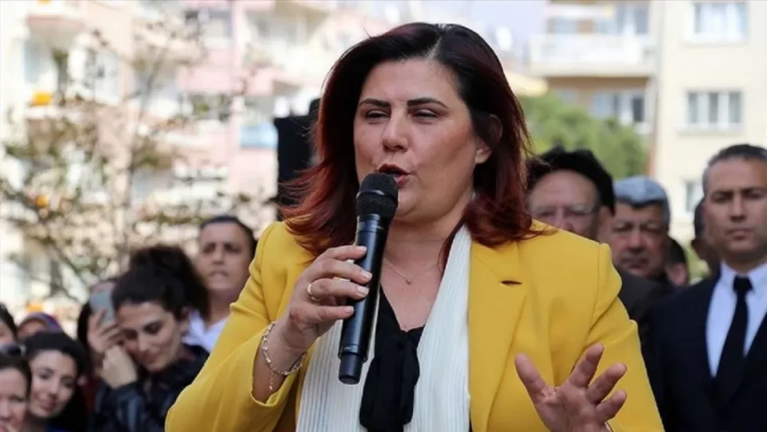 Özlem Çerçioğlu CHP'den istifa etti