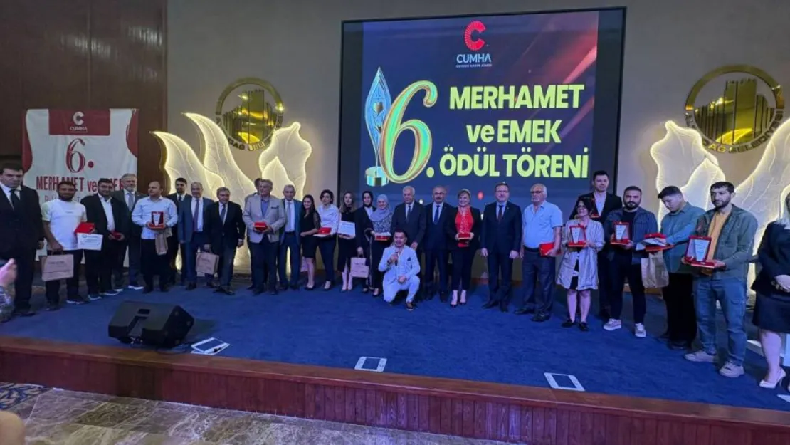 Zalimlere İnat Merhamet Ödülleri Verildi