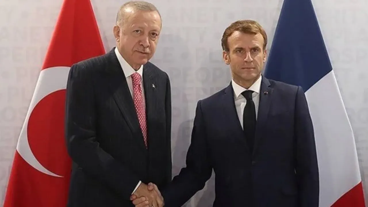 Erdoğan, Macron ile telefon görüşmesi yaptı