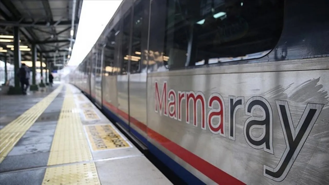Marmaray'da bir saat arayla iki intihar