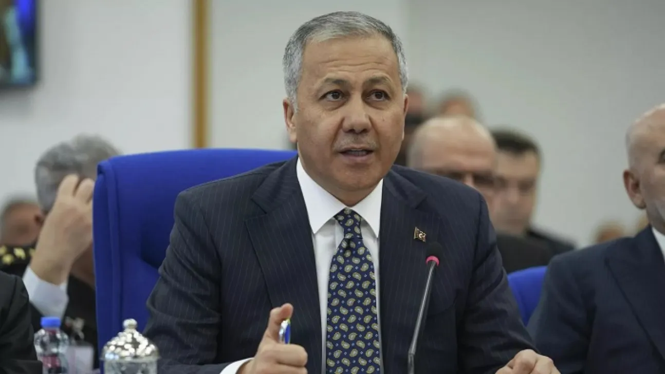 Bakan Yerlikaya Türkiye'deki Suriyeli sayısını açıkladı!