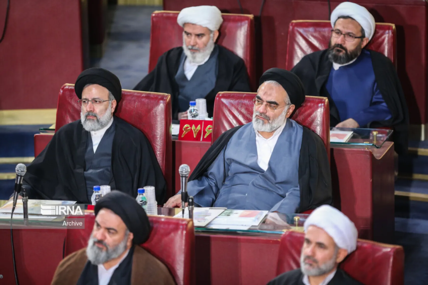 İran  İbrahim Reisi İçin Yasta