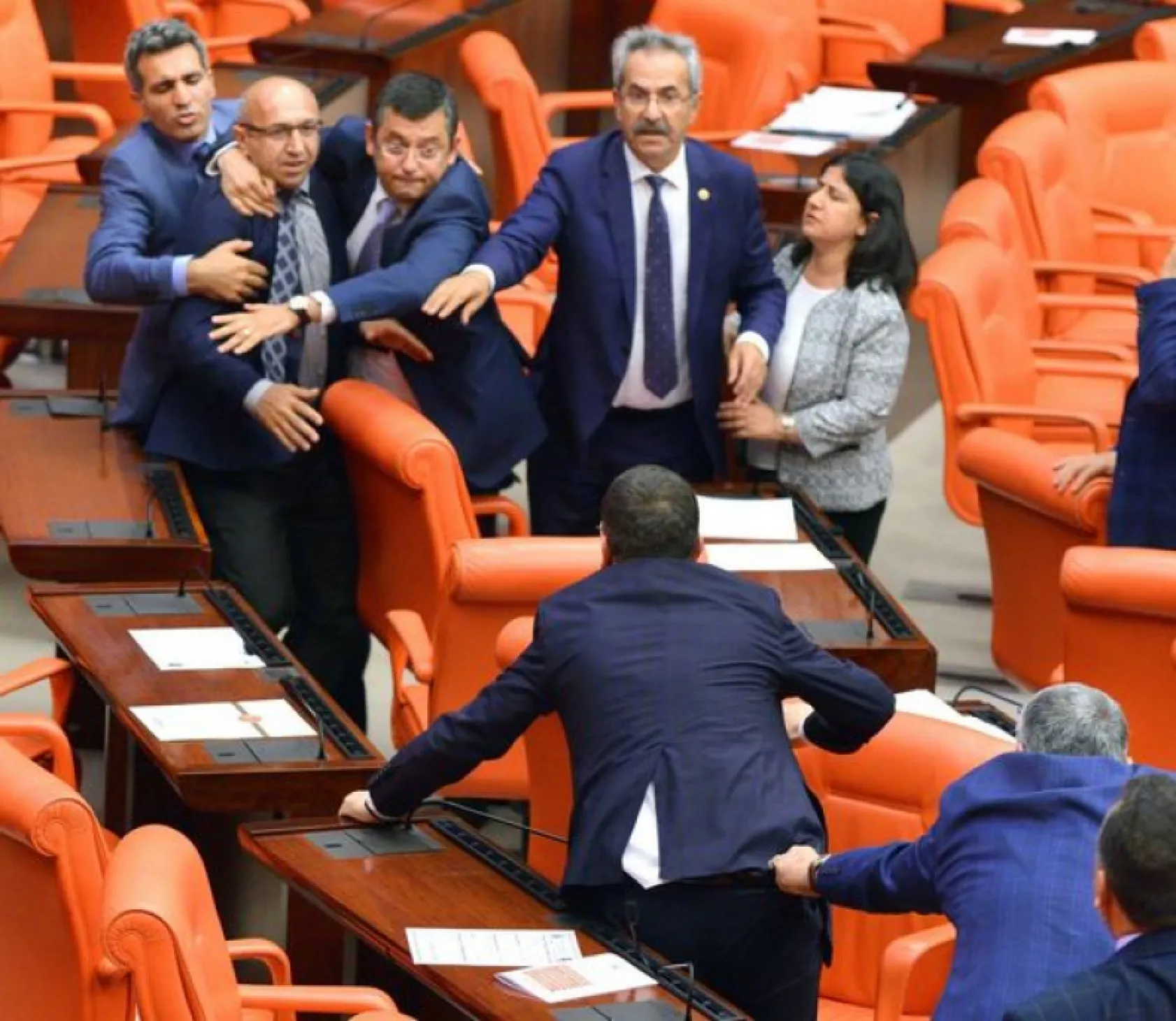 Dünden bugüne Özgür Özel