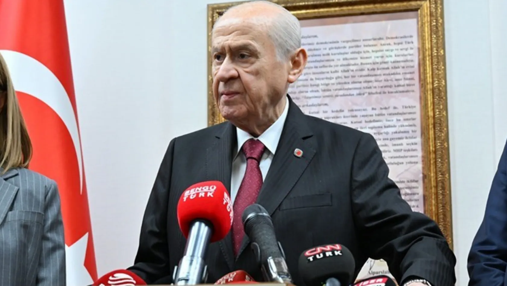 Bahçeli'den tokalaşma ve Sinan Ateş Davası açıklaması