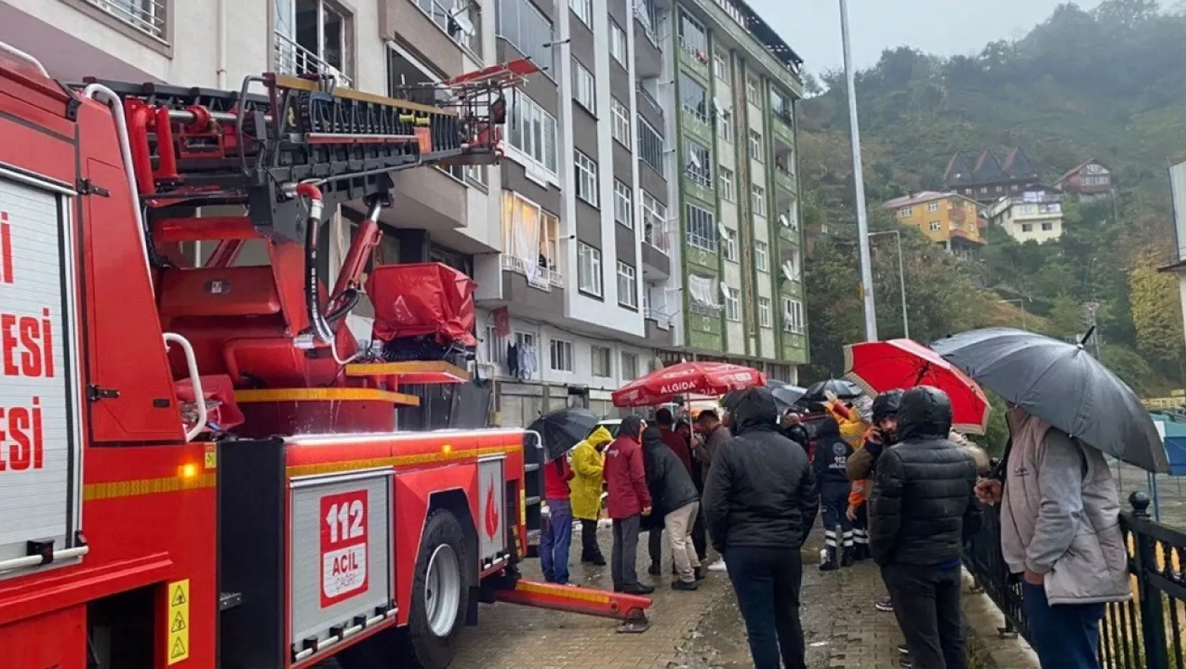 Rize'de heyelan: 1 ölü, 4 yaralı