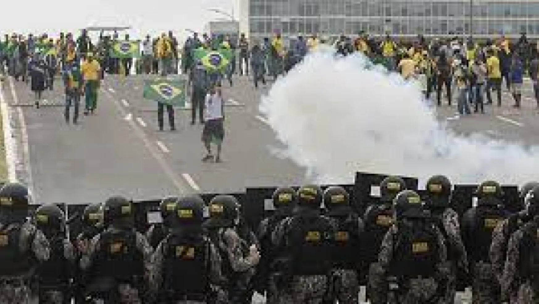 Brezilya'da seçimi kaybedenler Kongre'yi bastı
