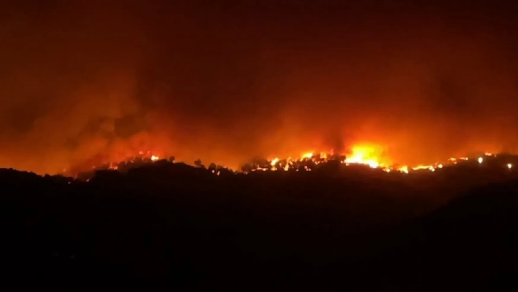 Çanakkale'de orman yangını: 6 köy ve üniversite kampüsü tahliye edildi