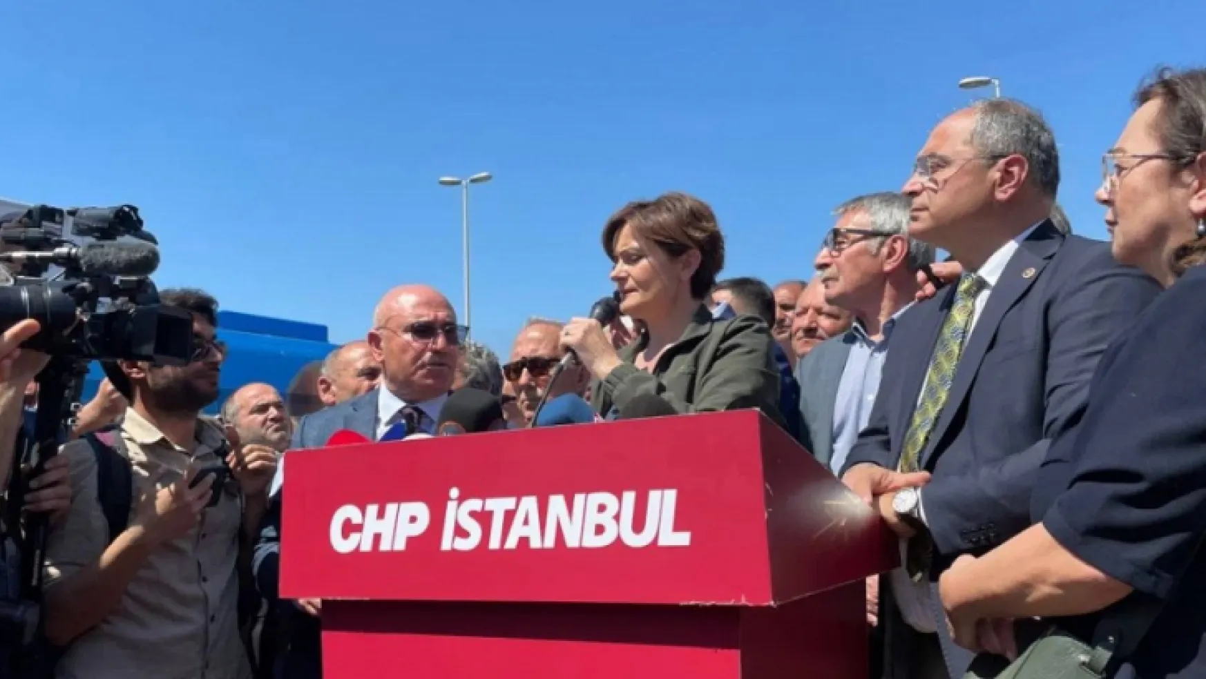 CHP'den Atatürk Havaalanı'nda eylem!