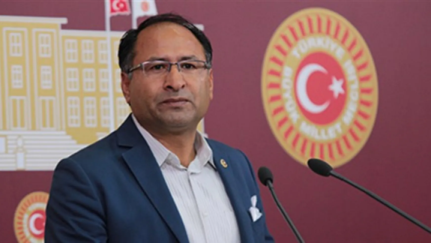 CHP İzmir Milletvekili Özcan Purçu partisinden istifa etti