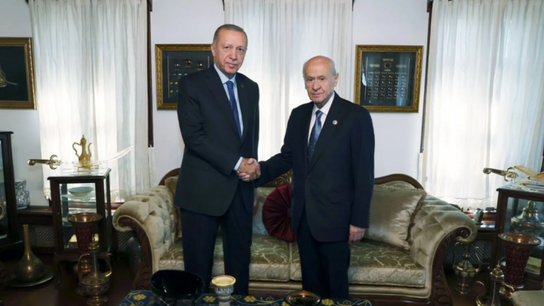 Cumhurbaşkanı Erdoğan ile Bahçeli bir araya geldi