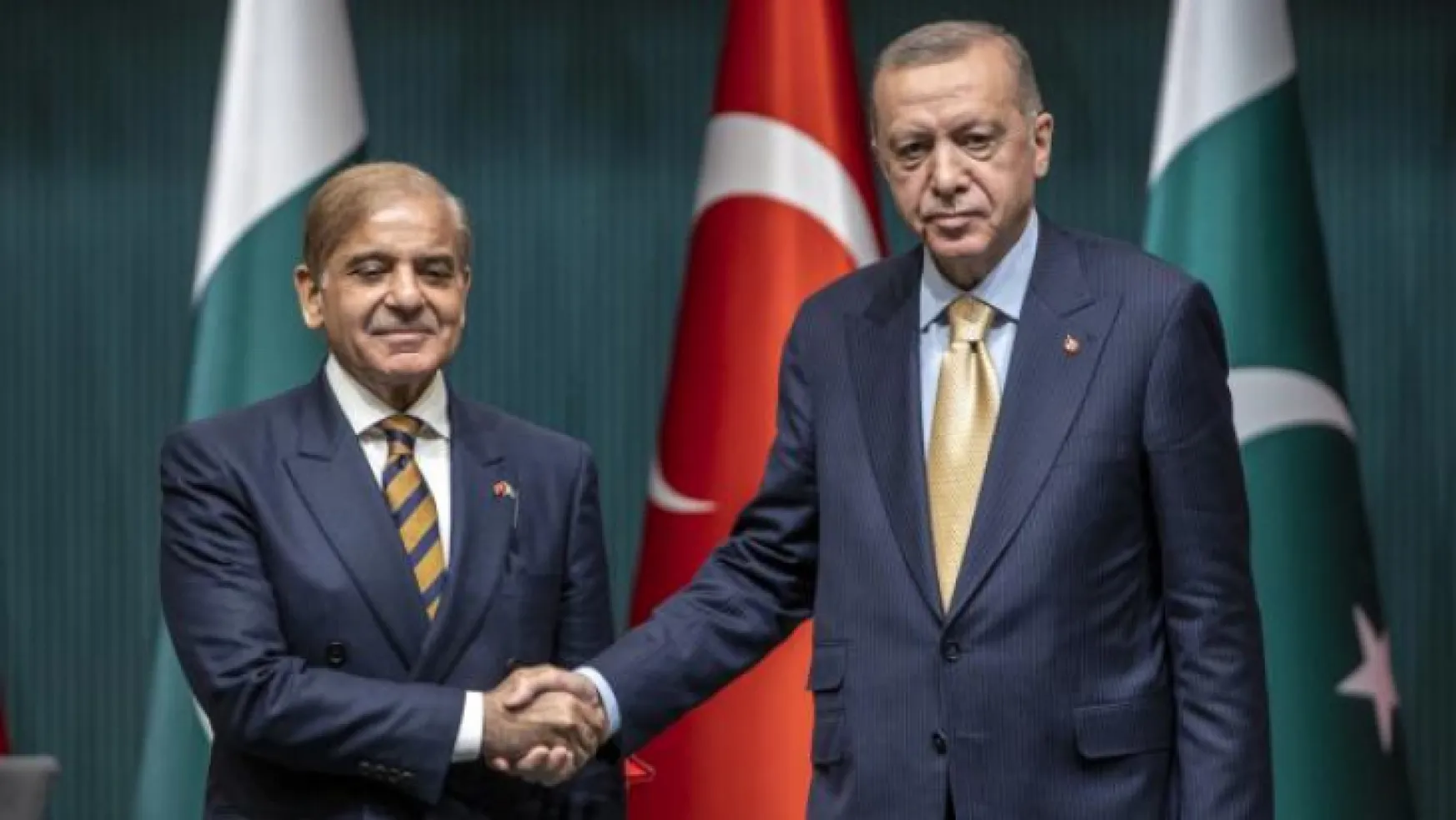 Cumhurbaşkanı Erdoğan, Pakistan Başbakanı ile görüştü