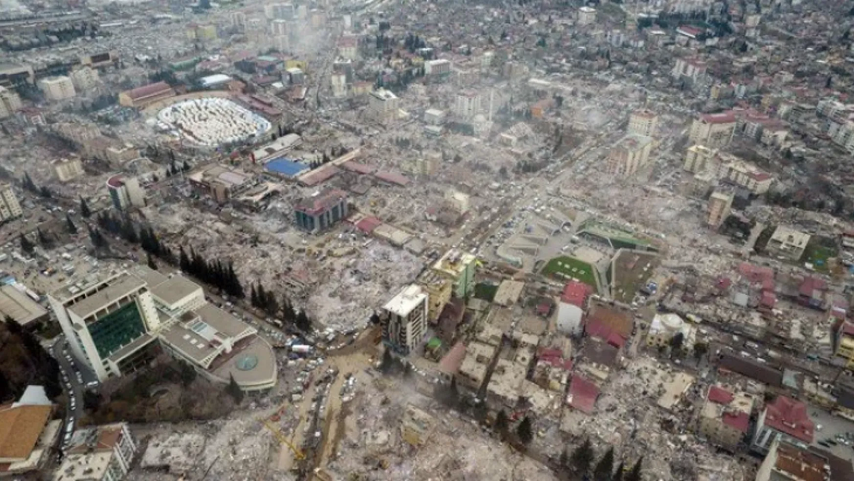 Deprem 2 bin binayı yıktı Elbistan faysız yere taşınacak