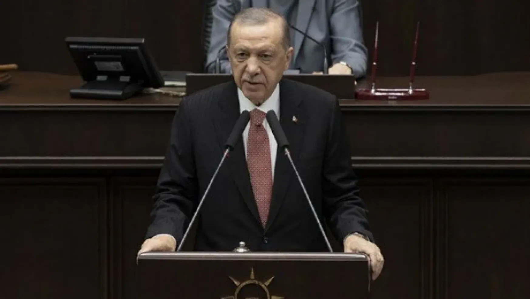 Erdoğan: Uygun vakitte teröristlerin tepesine bineceğiz