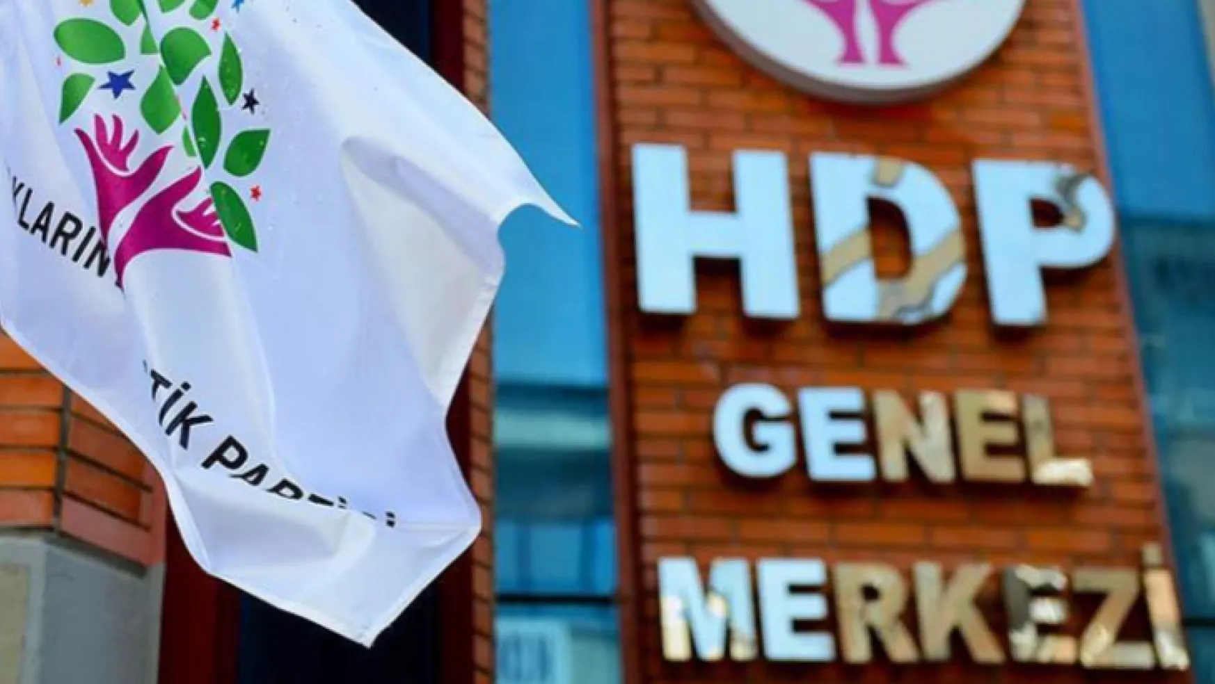 ''HDP'nin hazine yardımına bloke'' istemi AYM'de