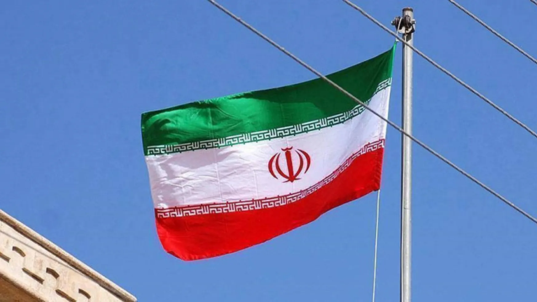 İran'da dini değerlere hakaret eden 2 kişi idam edildi