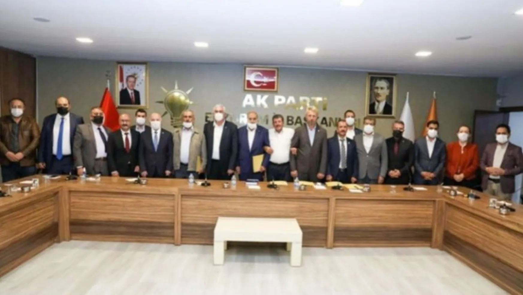 İYİ Parti'den istifa edip AKP'ye geçtiler