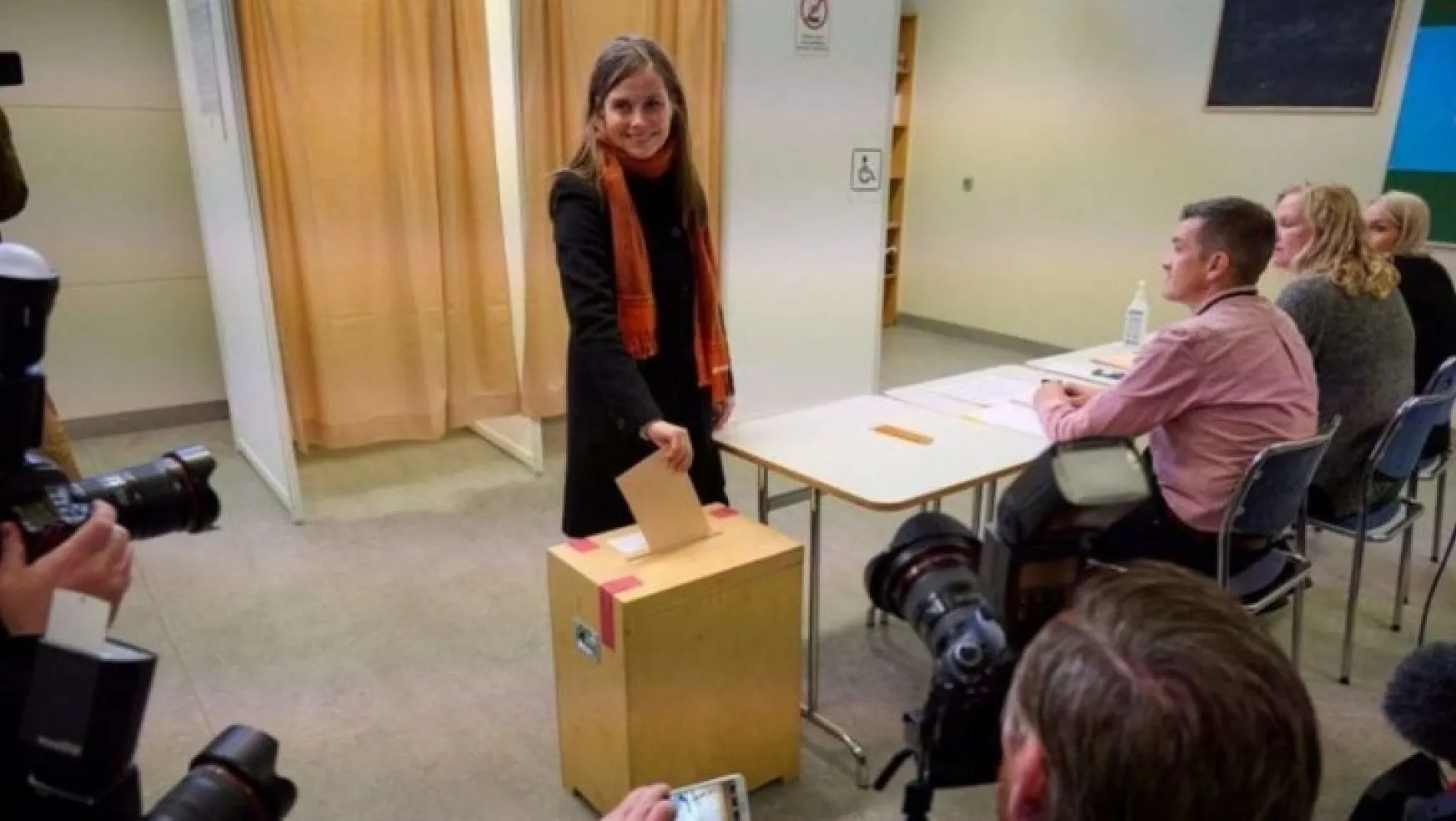 İzlanda Parlamentosu'nda kadınlar çoğunluğu ele geçirdi