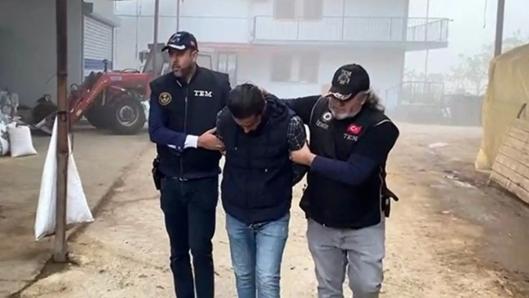 İzmir'de 4 YPG üyesi tutuklandı