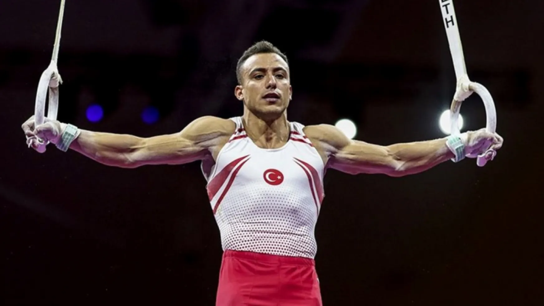 SON DAKİKA: Milli sporcu Adem Asil'den Artistik Cimnastik Dünya Şampiyonası'nda altın madalya