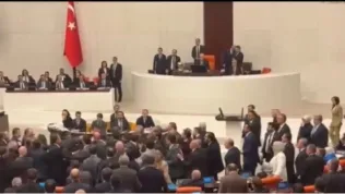 Meclis'te yumruklar konuştu