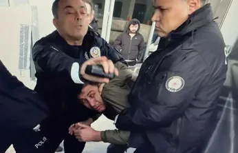 Bursa Büyükşehir Belediye Başkanı'na saldırı girişimi