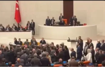 Meclis'te yumruklar konuştu