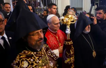 Papa, Ahmet Minguzzi'nin babası ile görüştü