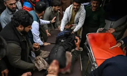 Pakistan: Camiye bombalı saldırı 24 kişi öldü, 100 yaralı