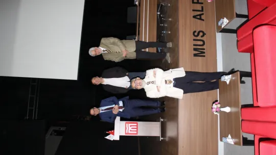 Muş'lu Öğrenciler Ekonomi Muhabirliğini Gündemine Aldı
