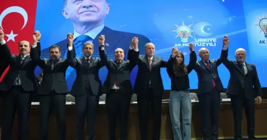 4 belediye başkanı AK Parti'ye katıldı