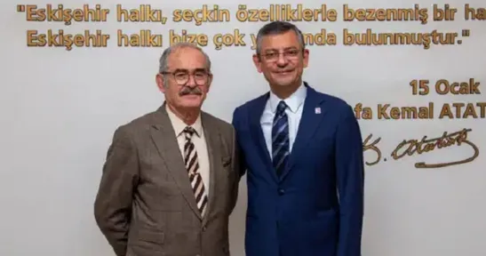 Yılmaz Büyükerşen aktif siyaseti bıraktı