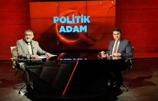 Demokrat Parti Lideri Uysal Politik Adam'da