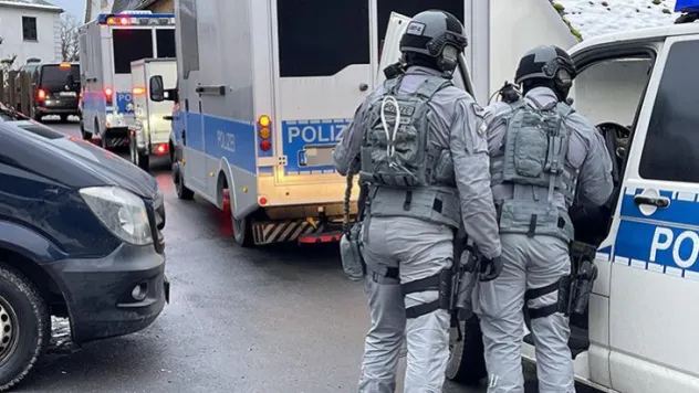 Alman aşırı sağcılar darbe hazırlığında basıldı