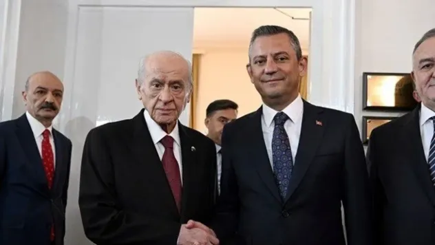 Bahçeli'den Özel'e teşekkür telefonu
