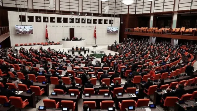 Çalışma hayatına ilişkin kanun teklifi Meclis'e sunuldu