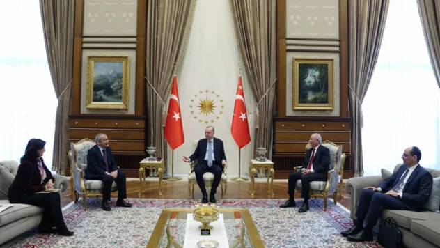 Erdoğan DEM Parti heyetini Külliye'de kabul etti