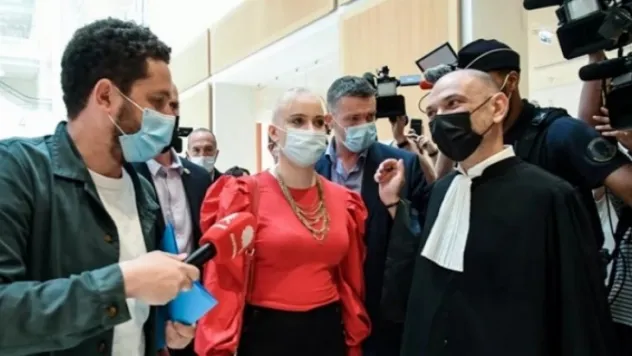 Fransa'da İslam dinini eleştiren öğrenciyi tehdit edenlere hapis cezası